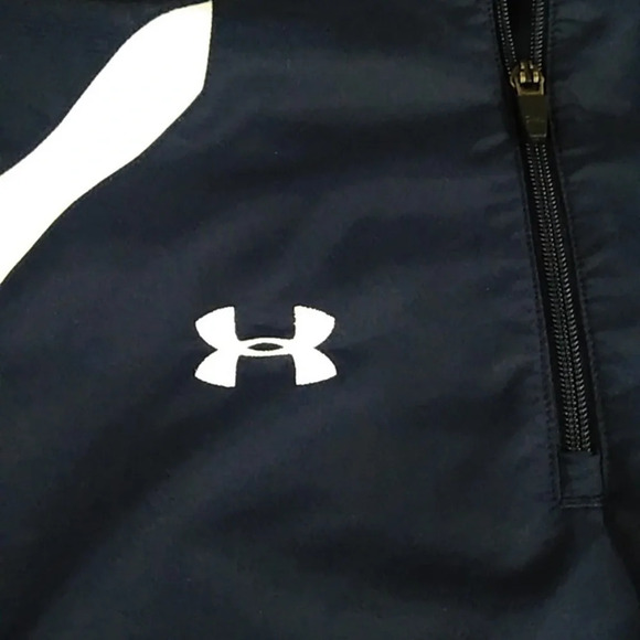 UNDER ARMOUR 1/4 ZIP, NAVY & WHITE, WIND, ATHLETIC JACKET - Picture 6 of 9